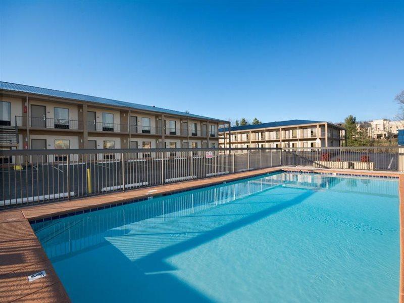 Days Inn By Wyndham Cookeville Exterior foto